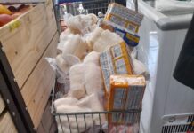 Procon apreende 175 kg de alimentos impróprios em supermercados dos bairros Aqui Se Vive e Jardim Alice